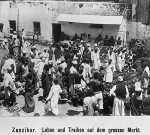 Bustle: Market bustle in Zanzibar