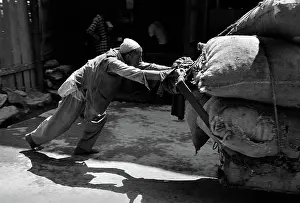 Nails: Market porter, Kashmir