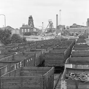 Henry Grant Collection: Markham Colliery, Mining