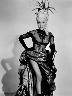 Glamor: Marlene Dietrich - Actress - Celebrity