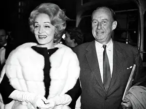 Dtrlbd: Marlene Dietrich with Adlai Stevenson, ca. ?