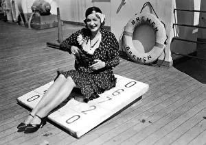 Norddeutsche: Marlene Dietrich on board of the Bremen on a voyage to Ame