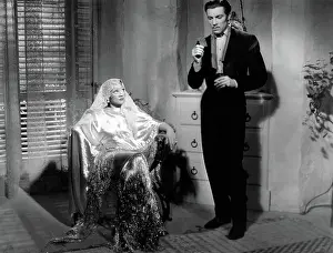 Intrigue: Marlene Dietrich - Cesar Romero - Celebrity