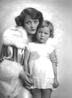 Riva: Marlene Dietrich with her daughter, Maria, 1930