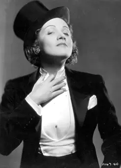 Sternberg: Marlene Dietrich in Morocco, 1930