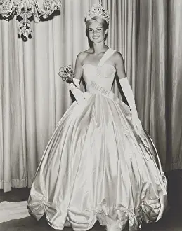 Rs2wn: Marlene Schmidt, Miss Universe 1961, in formal