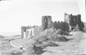 Pembrokeshire: Marorbier Castle Ruins