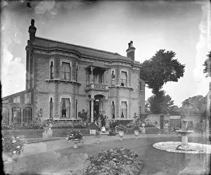 Well Off: Marshal-Neil, Main Road, Sidcup