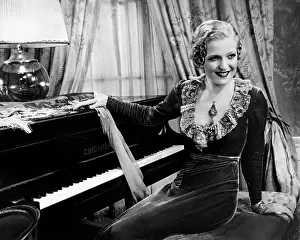 Eggert: Martha Eggert in The Csardas Princess, 1934