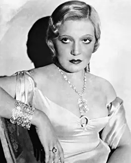 Willi: Martha Eggert in Lover Divine, 1933