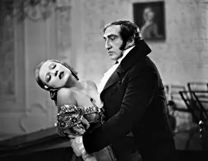 Diva: Martha Eggerth in Casta Diva, 1935