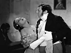 Diva: Martha Eggerth in Casta Diva, 1935
