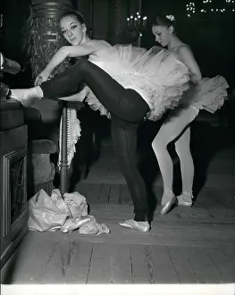 Laces: Martine Clary, ballet dancer at the Paris Opera