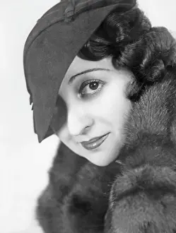 Announcer: Mary Livingstone, 1934