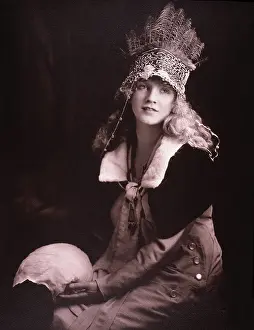 Minter: Mary Miles Minter - Actress