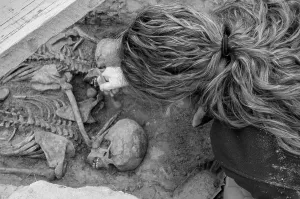 Aranda: Mass graves from the spanish Civil War 2003
