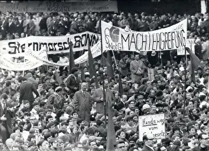 Emergencies: Mass protest against emergency laws, Bonn, Germany
