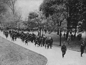Lcgr15112: Massachusetts State Guard detaining suspects during