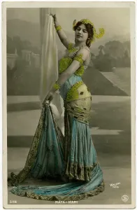 Hari: Mata Hari - Walery Paris
