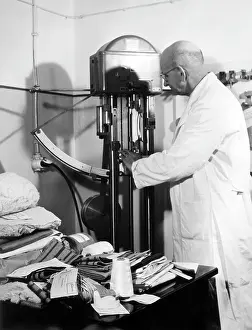 Furnitures: Materials test in the purchasing department of the U.S. army