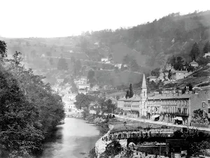 Derwent: Matlock Bath, Derwent Terrace c1864