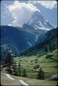 Zermatt: Matterhorn - Mountain - Landscape - Switzerland -