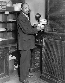 Lcgr2003: Matthew Henson, was one of the five men who