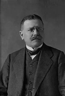Matthias: Matthias Erzberger