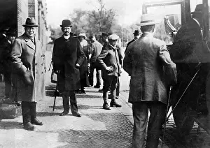 Matthias: Matthias Erzberger and Hans Bell after returning from the co