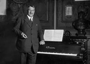 Mattia: Mattia Battistini, 1925