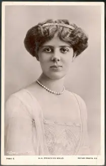Duff: MAUD DUFF