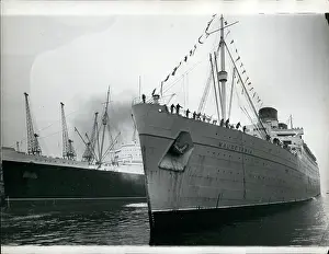 Berthing: Mauretania sails into Southampton for last time