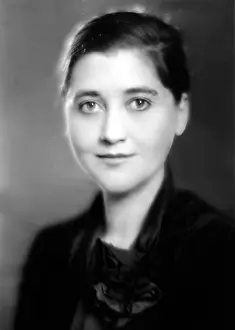Maurine: Maurine Watkins, (playwright/author of Chicago'), ?