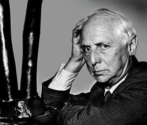 Portrat: Max Ernst