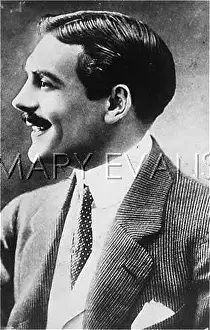 Scripted: MAX LINDER