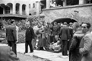 Felsenreitschule: Max Reinhardt with Paula Wessely and ensemble 1935