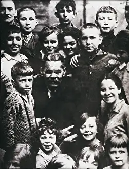 Maksim: Maxim Gorky