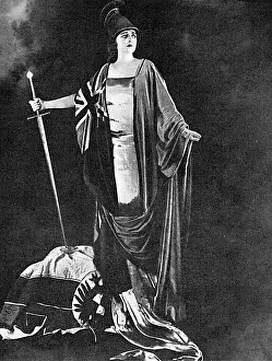 Maxine: Maxine Elliott as Britannia, WW1