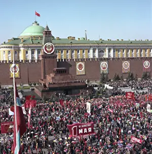 Muscovites: The May Day demonstration