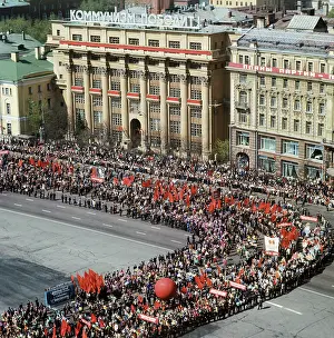 Moves: May Day demonstration in Moscow, 1977