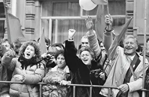 Greet: May Day demonstration in Moscow