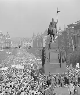 Nosek: May Day - parade