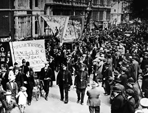 Stoppages: May Day Parade of the Communists, and Left ?