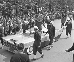 Militarization: May day parade - mockery