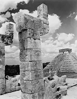 Sacrificial: Mayan pyramid in Chichen Itza