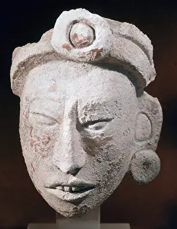 Palenque: Mayan statue