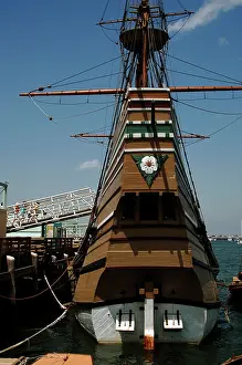 Mast: Mayflower II (replica) at State Pier. Plymouth. Massachusett