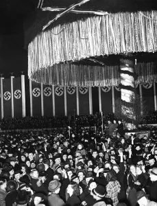 Handover: Maypole dance in Berlin, 1939