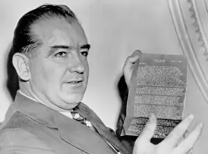 Scares: McCarthy with a letter from former war secretary ?
