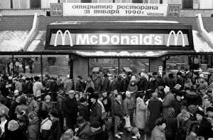 Buldakov: McDonalds opening its first restaurant. Moscow, 1990